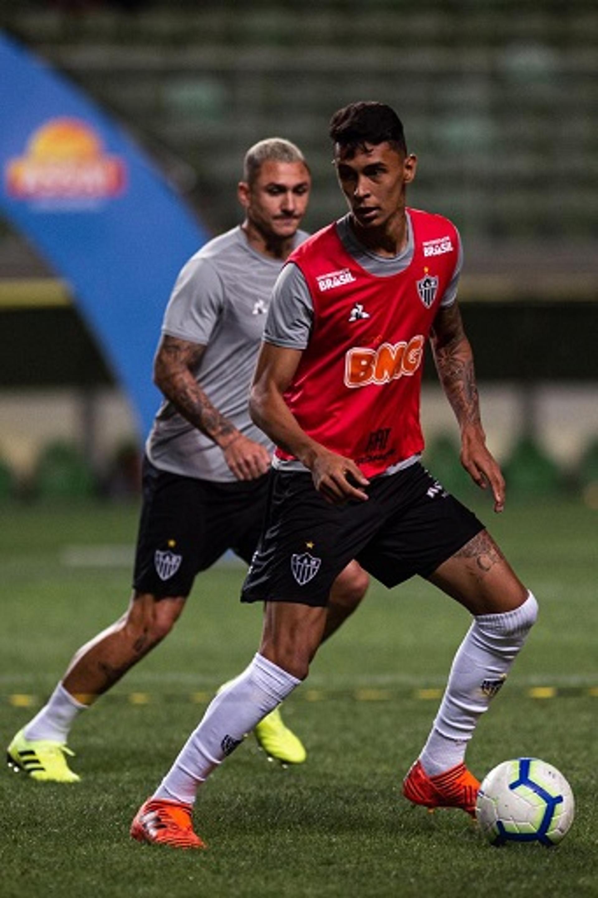 Vitor Mendes está bom momento na equipe sub-20 do Galo e ganha chance no profisisonal