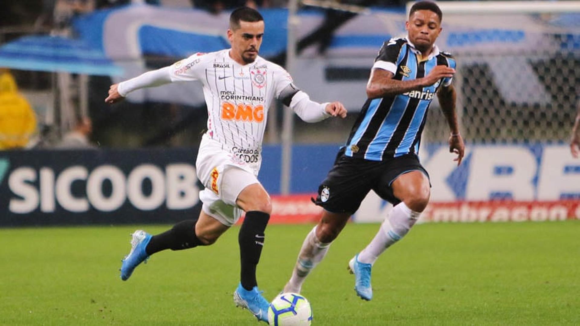 Grêmio x Corinthians - Fagner e André