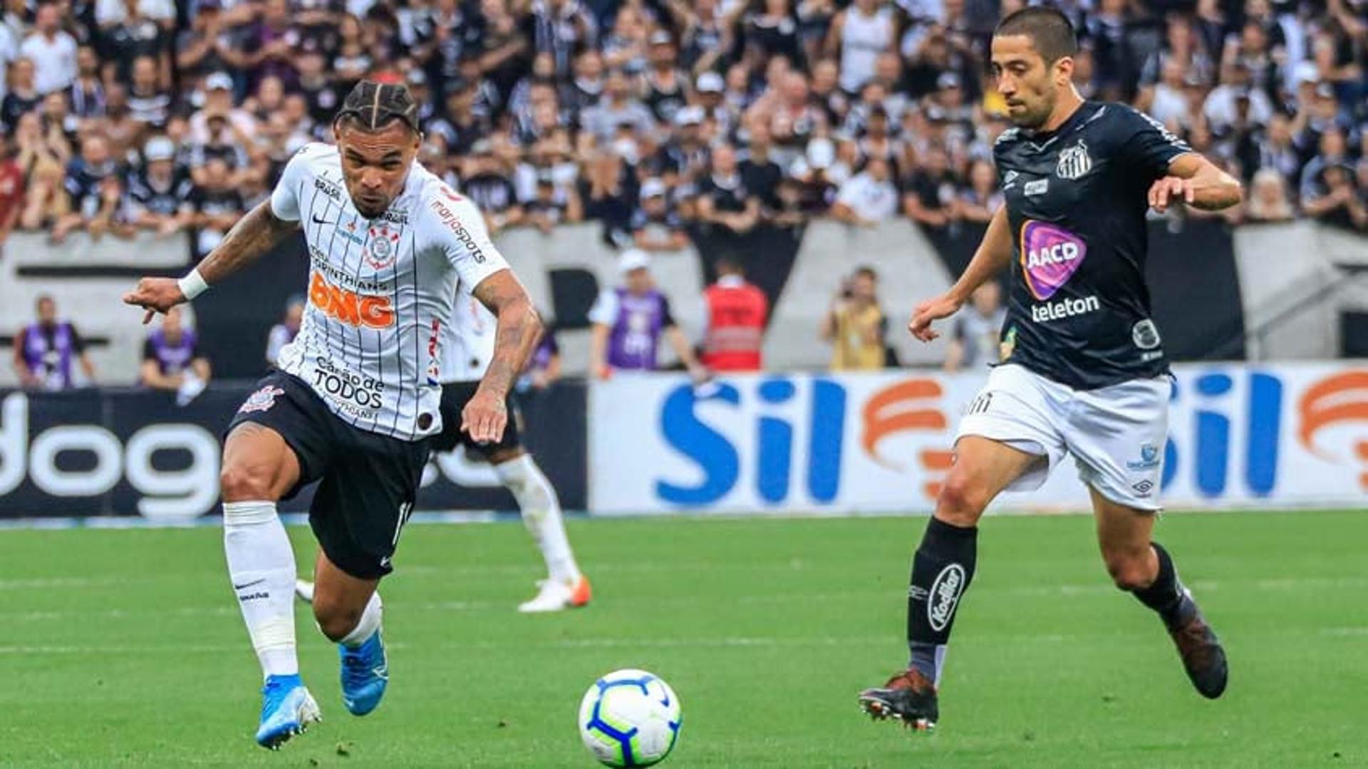 Veja imagens de Corinthians 0 x 0 Santos