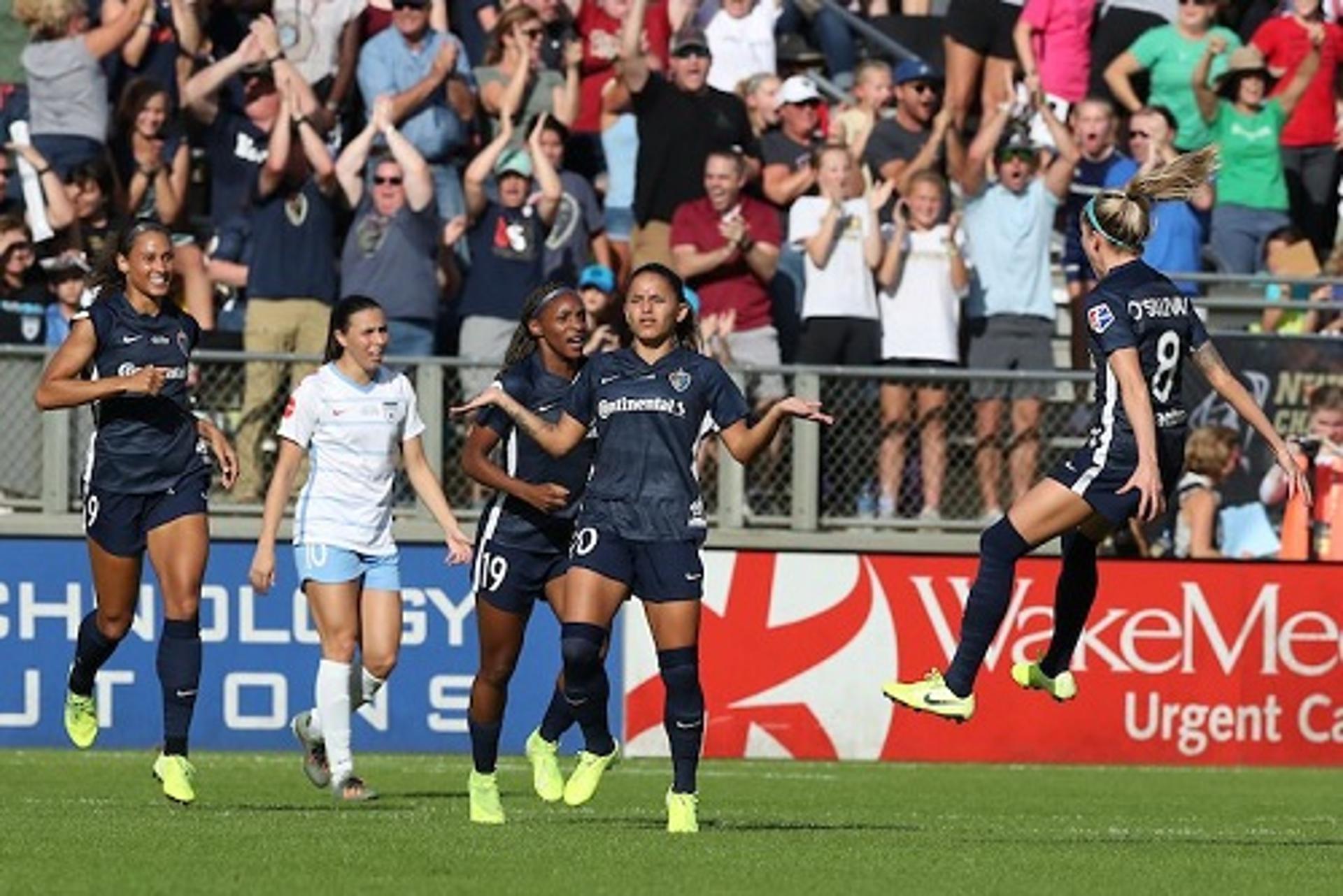 Debinha - North Carolina Courage