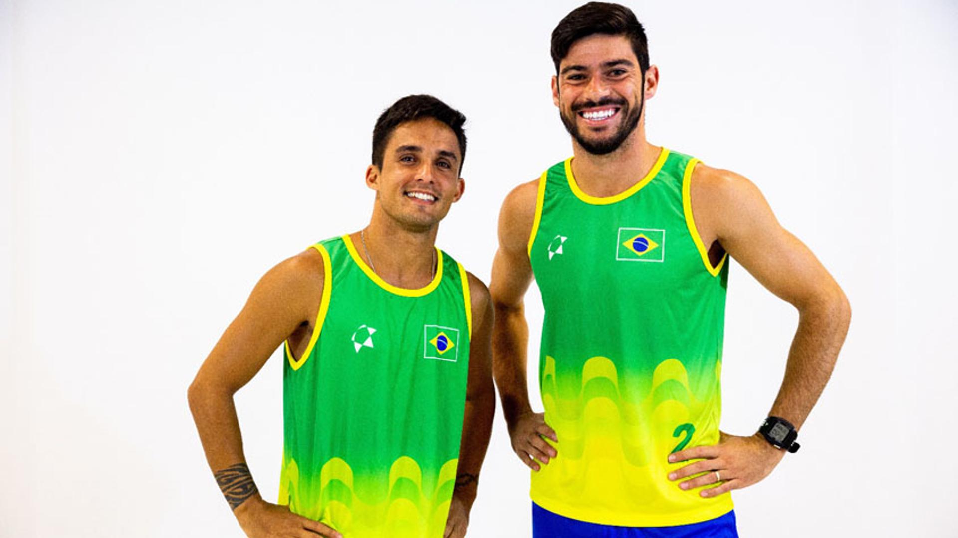 Vinícius e Paraná lideram o ranking do Circuito Mundial de Futevôlei