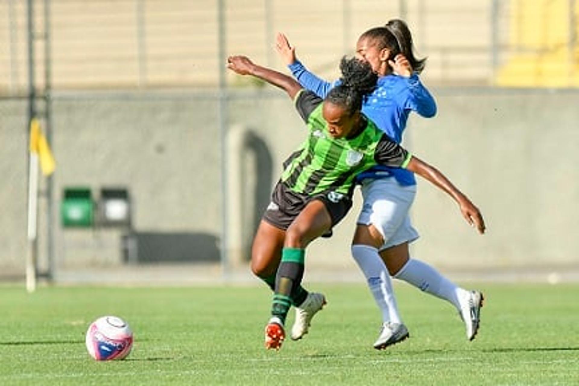 As moças do Cruzeiro venceram mais um clássico no Mineiro Feminino