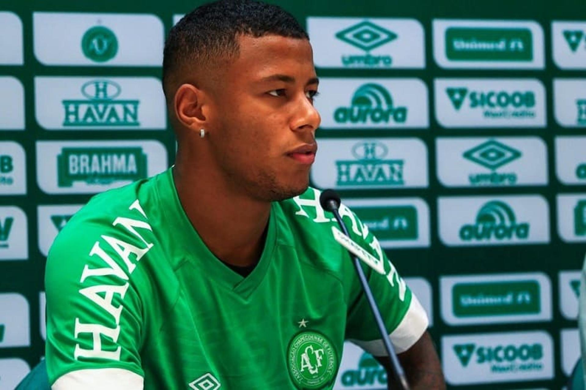 Arthur Gomes - Chapecoense