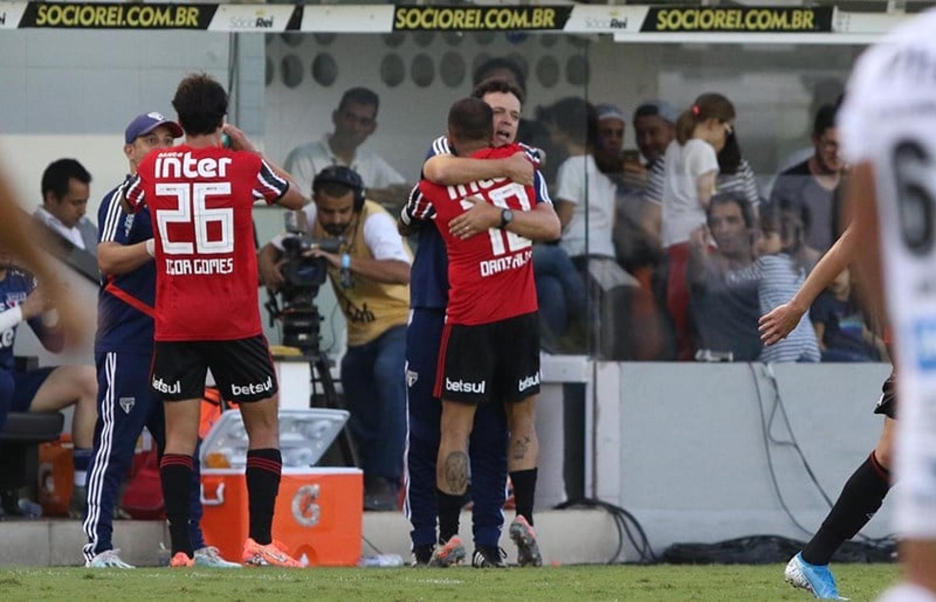 Fernando Diniz e Daniel Alves