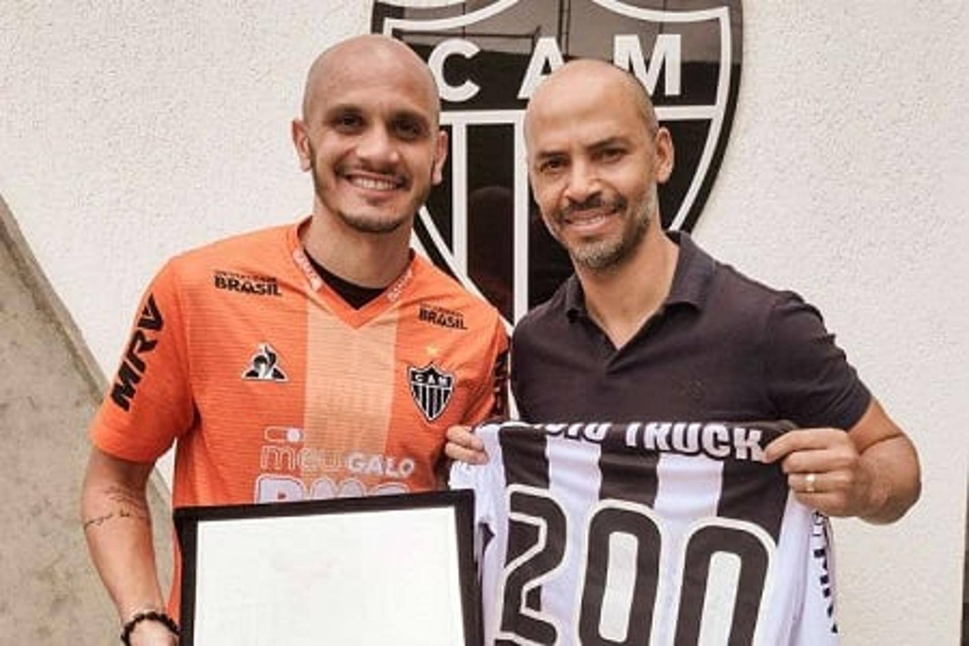 Fábio Santos está no Galo desde junho de 2016