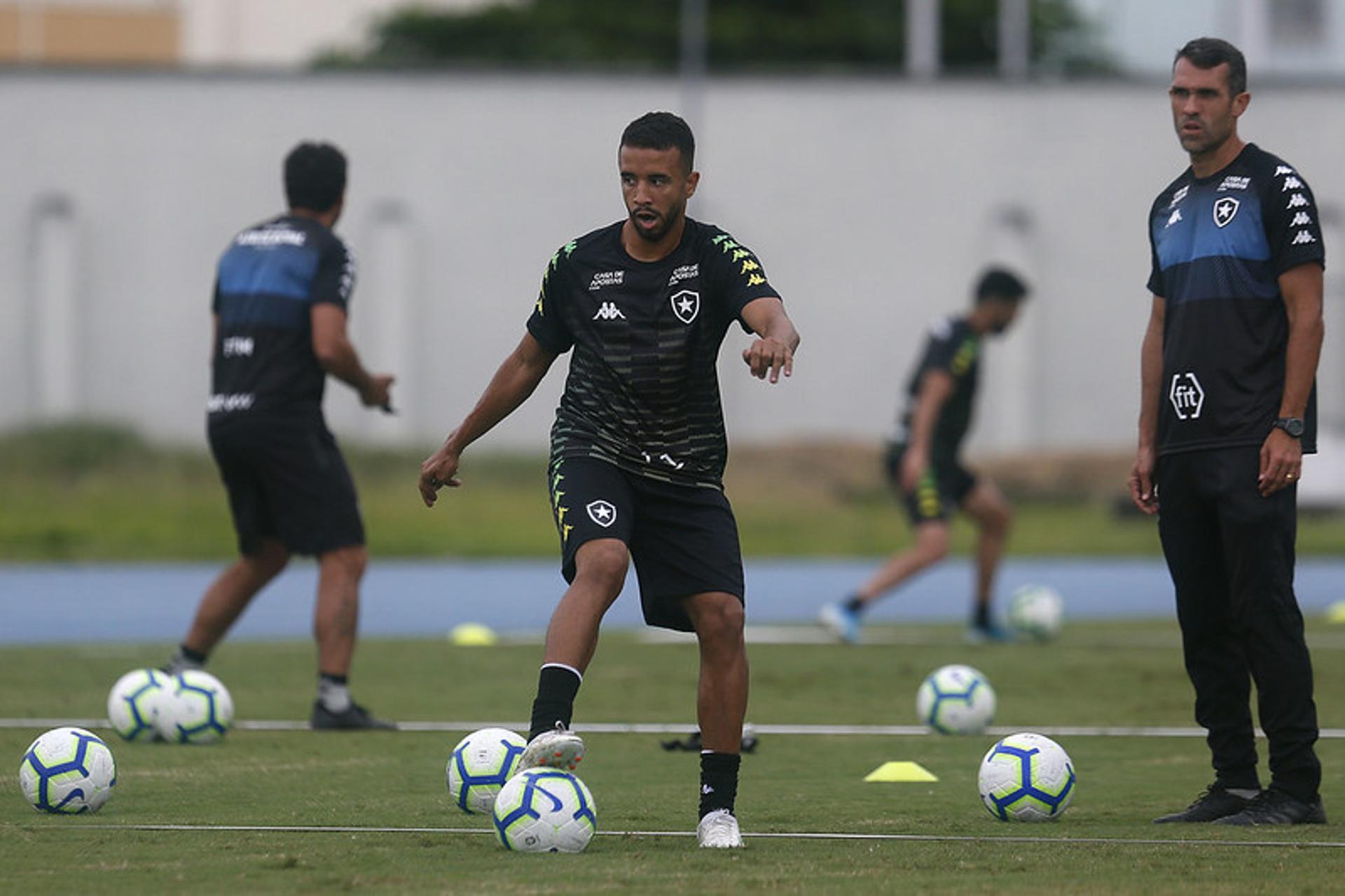 Caio Alexandre - Botafogo