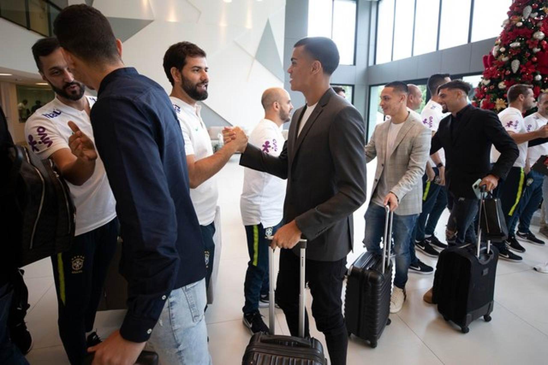 Reinier e Antony se apresentam em Teresópolis