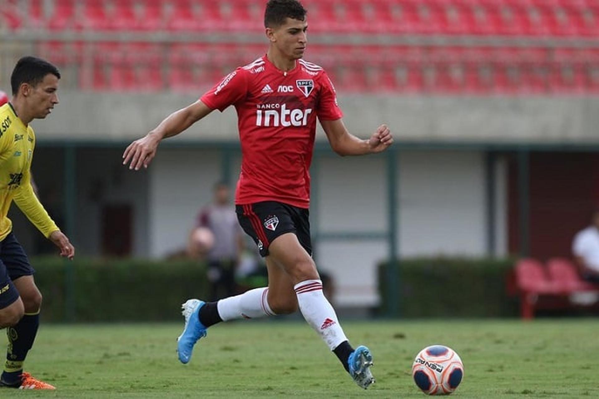 Vitor Bueno - Treino São Paulo