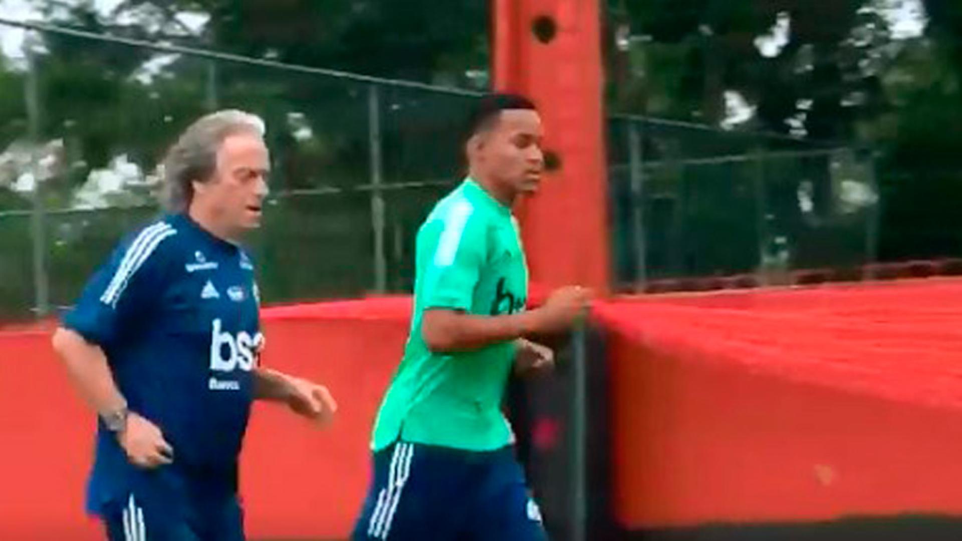 Lazaro e Jorge Jesus treinando