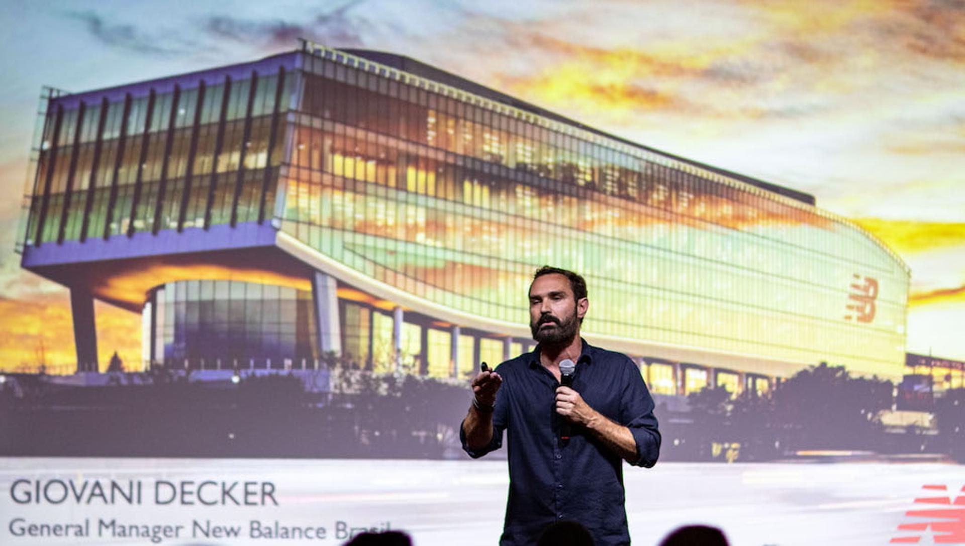 Giovani Decker, general manager da New Balance Brasil, durante evento em São Paulo. (Divulgação)