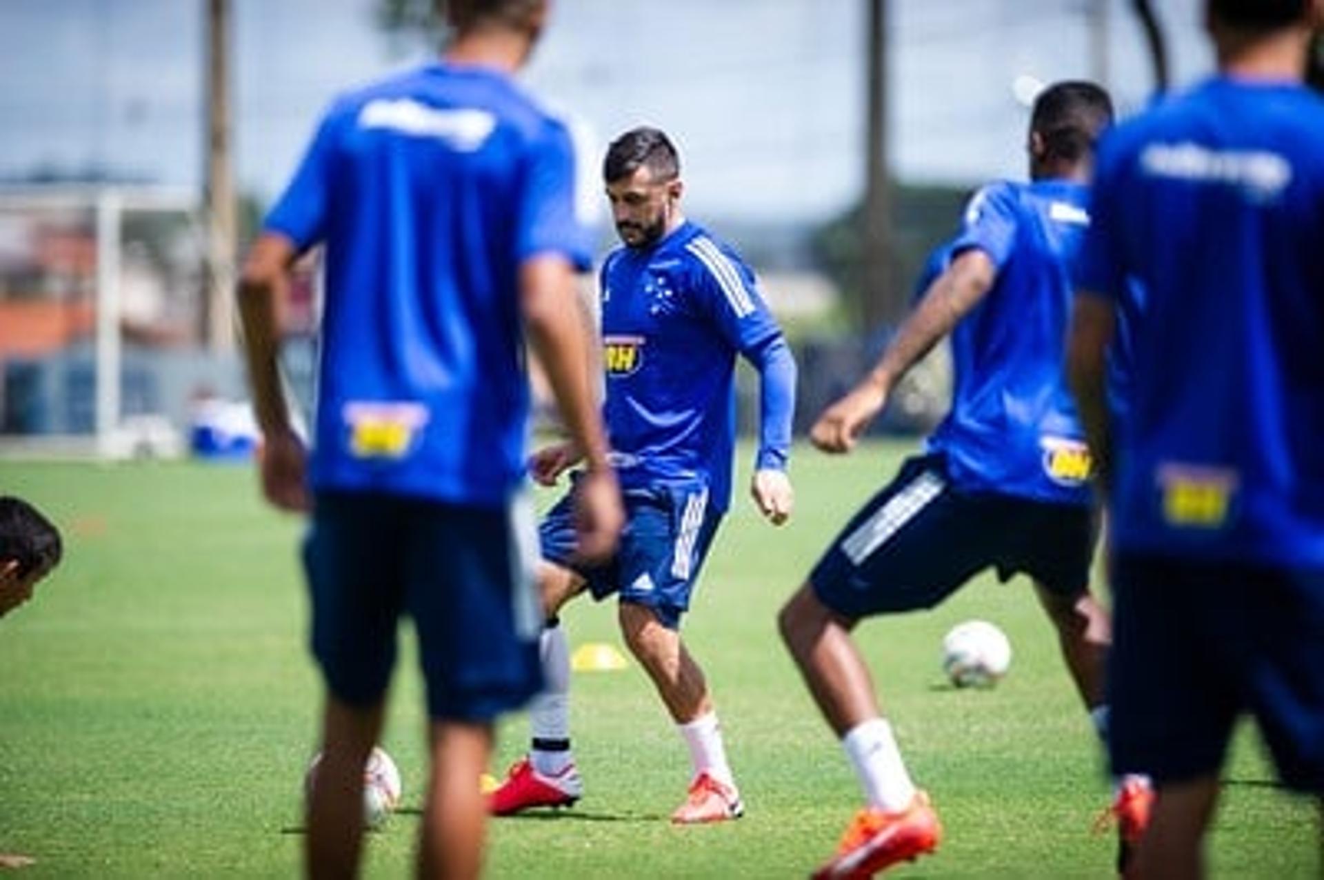 Robinho está no fim de sua recuperação e vai reforçar o Cruzeiro