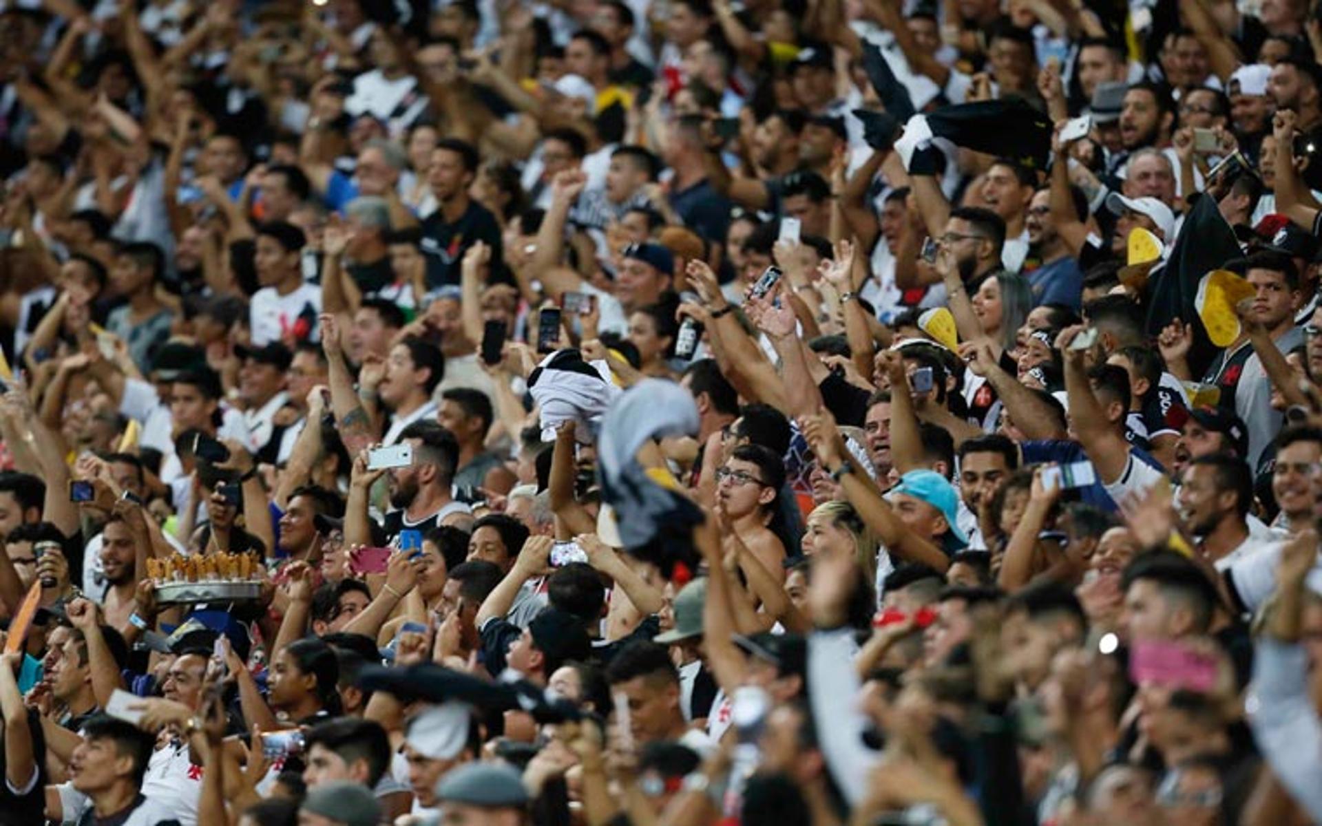 Vasco x Corinthians - Manaus (Torcida)