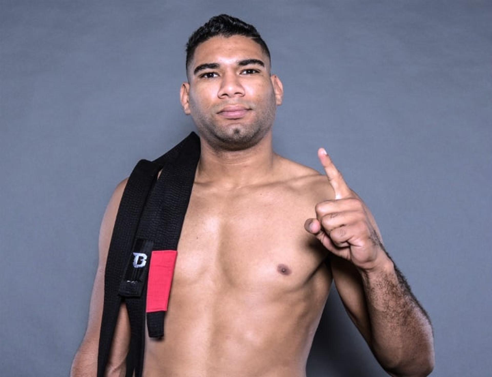 Herbert Burns venceu rápido a sua segunda luta no UFC e agora mira tops da categoria (foto: Sondermarketing)