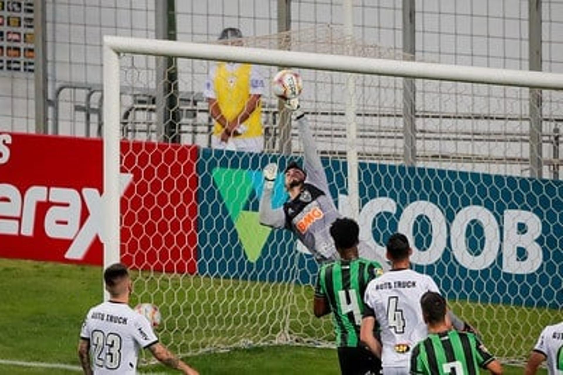 Rafael fez boas defesas no clássico diante do América-MG