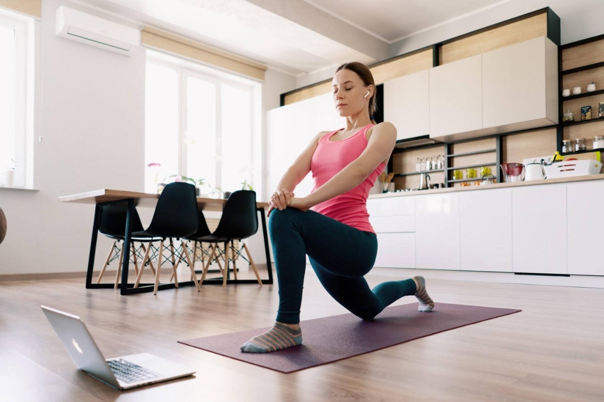 Yoga, exercícios em casa, treino