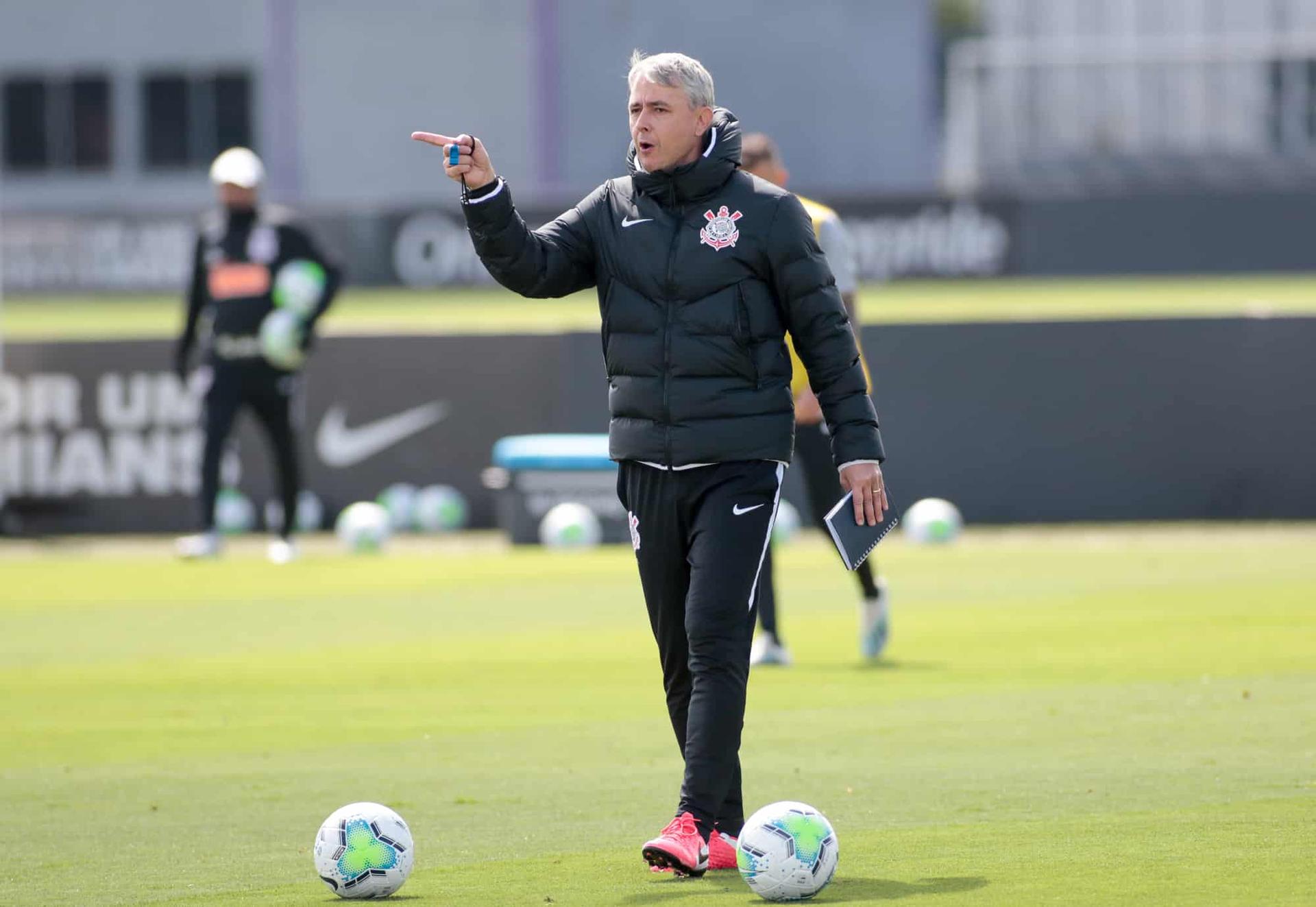 Tiago Nunes - treino do Corinthians