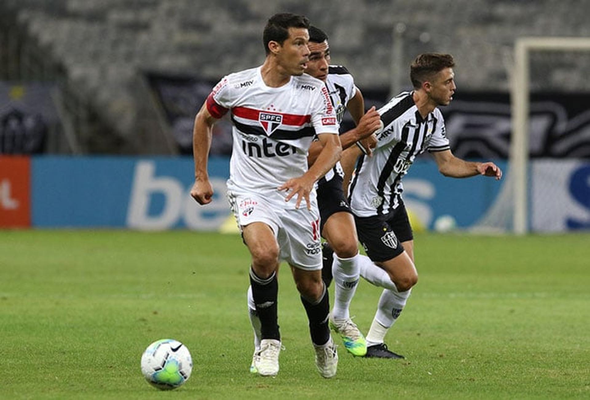 Atlético-MG x São Paulo - Hernanes