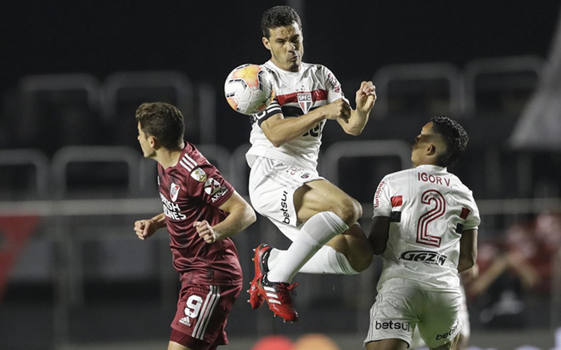 São Paulo x River Plate - Disputa