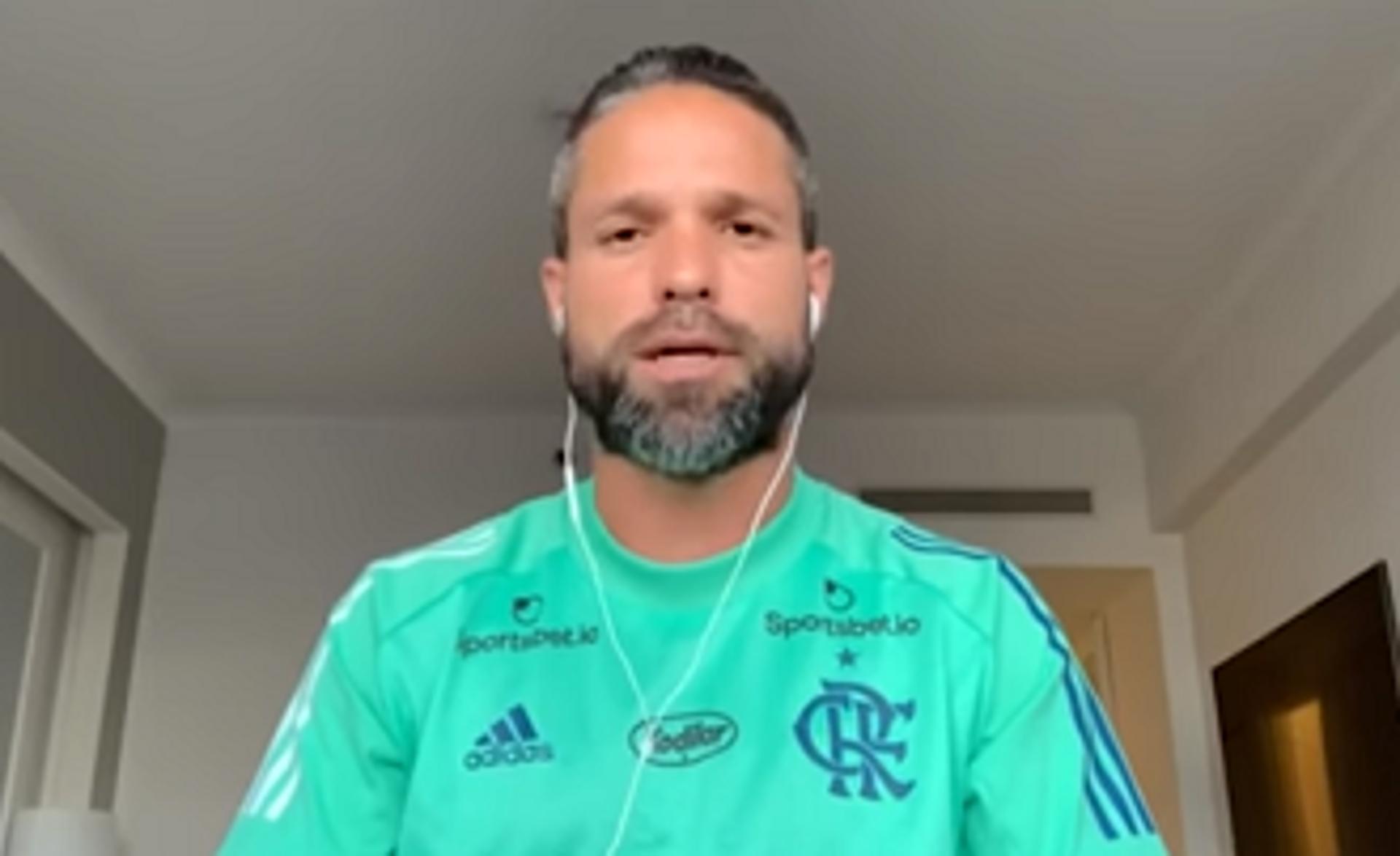 Diego gravou vídeo após testar positivo para Covid-19 (Foto: Reprodução/Youtube)