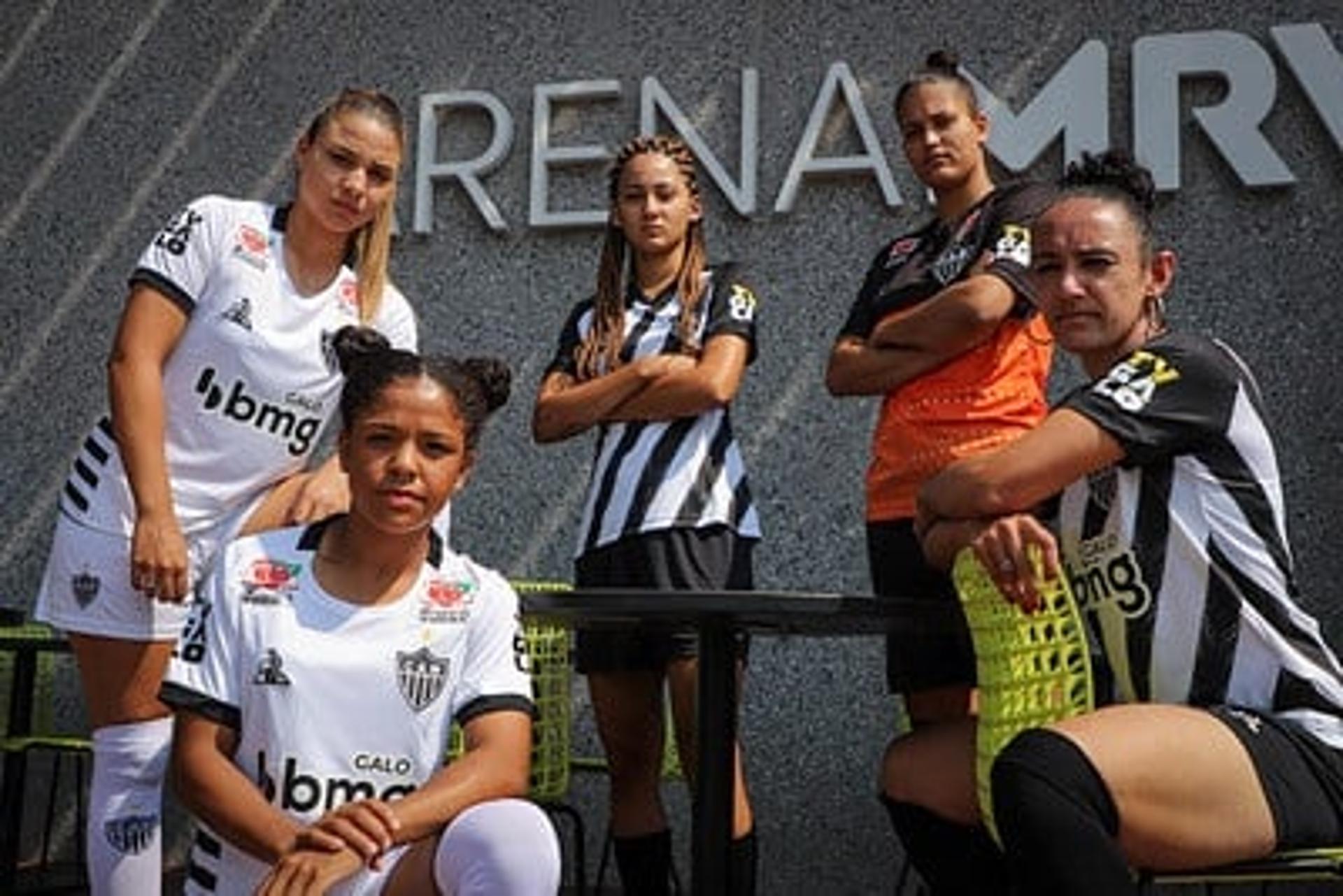 O time feminino do Galo agora tem um uniforme personalizado, com detalhes diferentes do material da equipe masculina