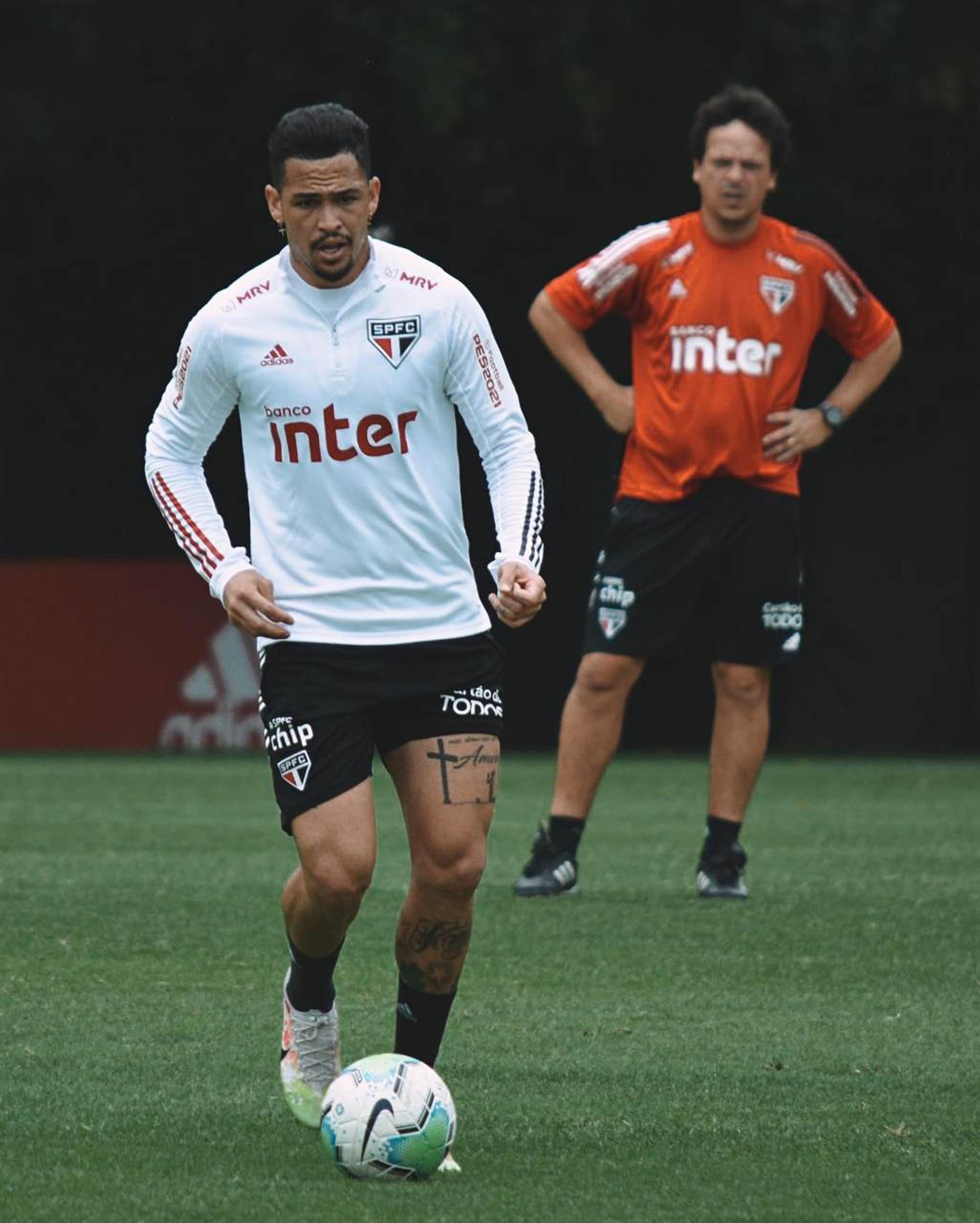 Fernando Diniz não deve mexer na formação titular do São Paulo para enfrentar o Flamengo