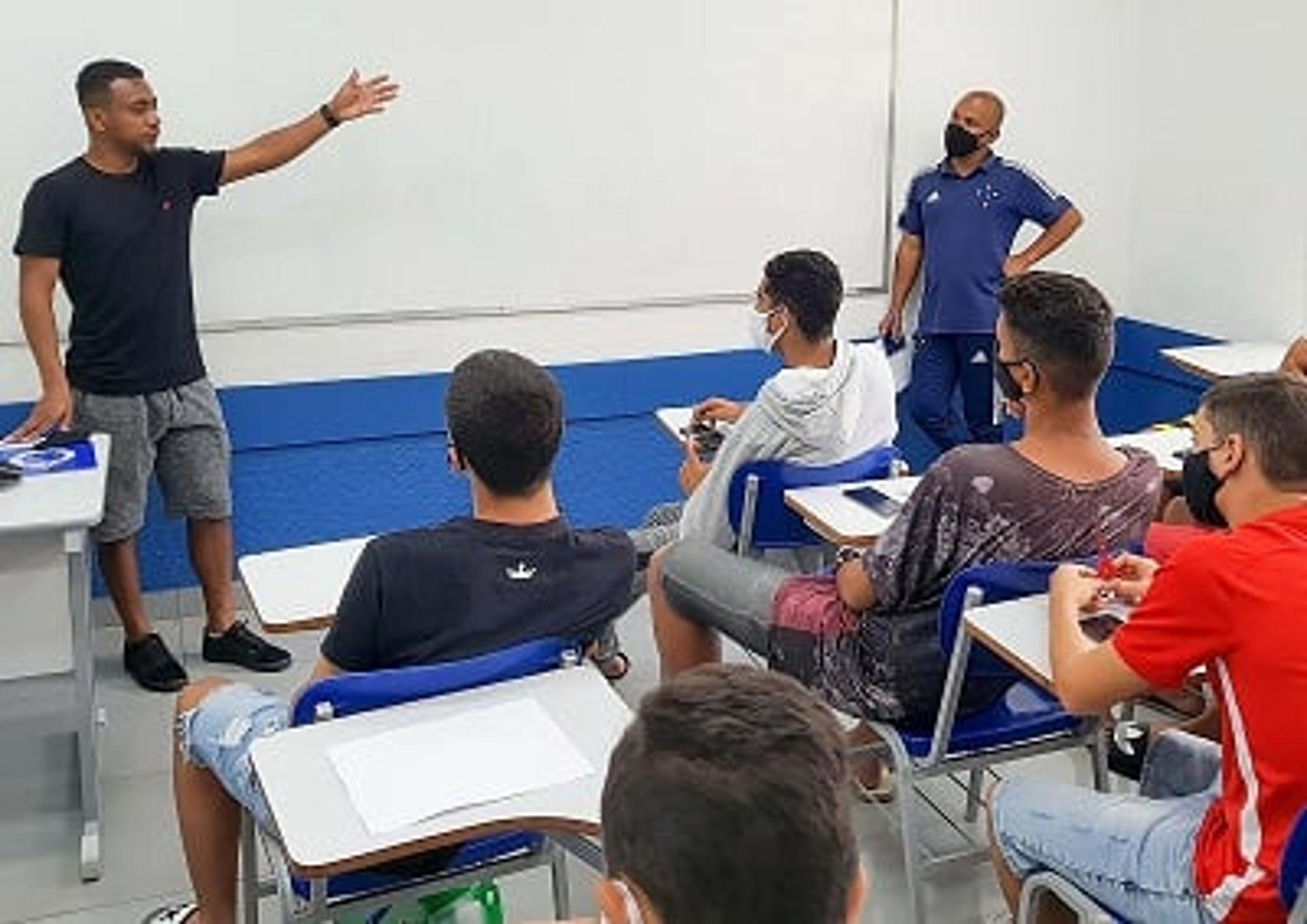 Recife teve uma nova passagem pelo Cruzeiro, agora conseguindo o seu diploma do ensino médio