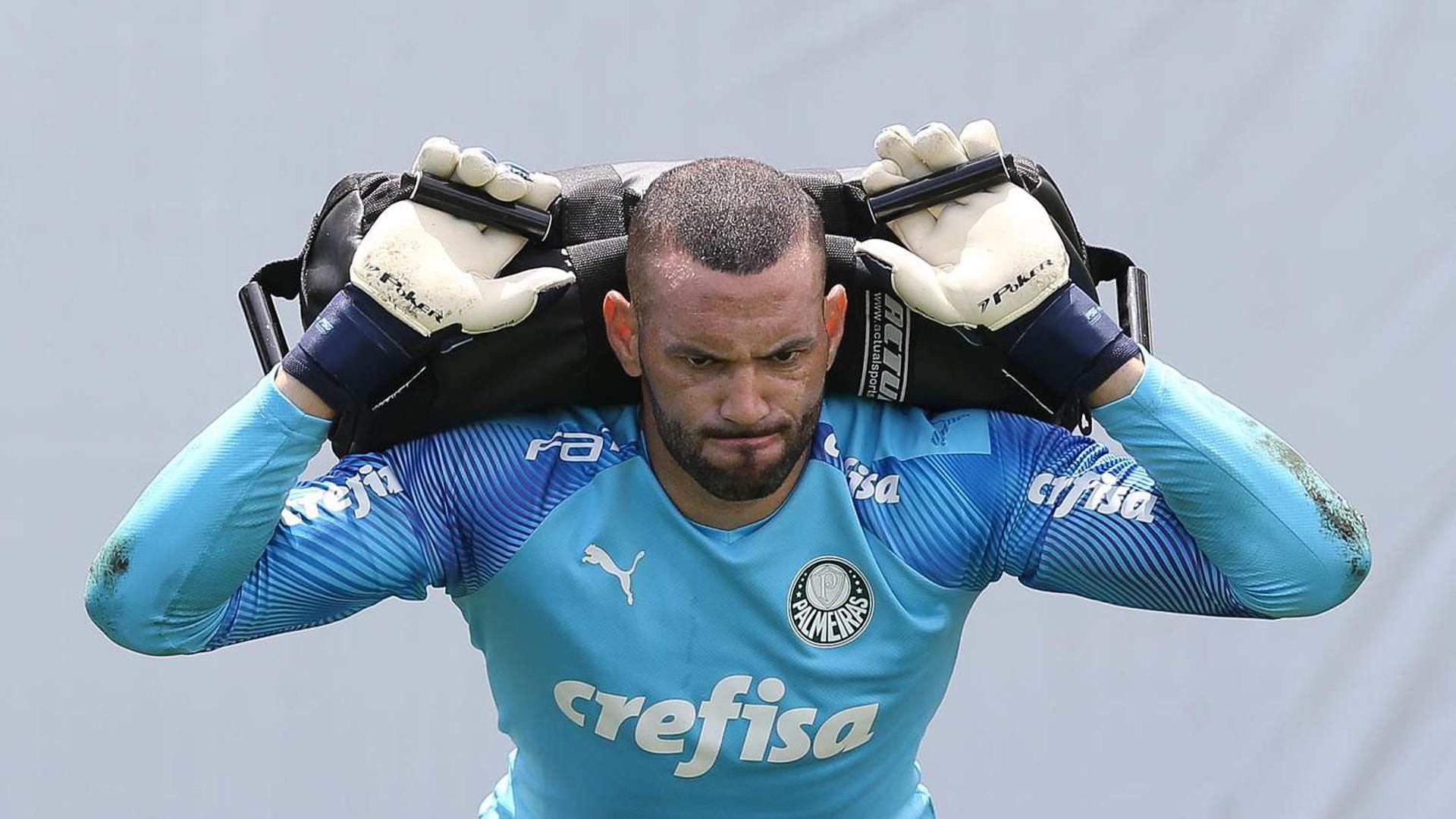 Weverton treino Palmeiras