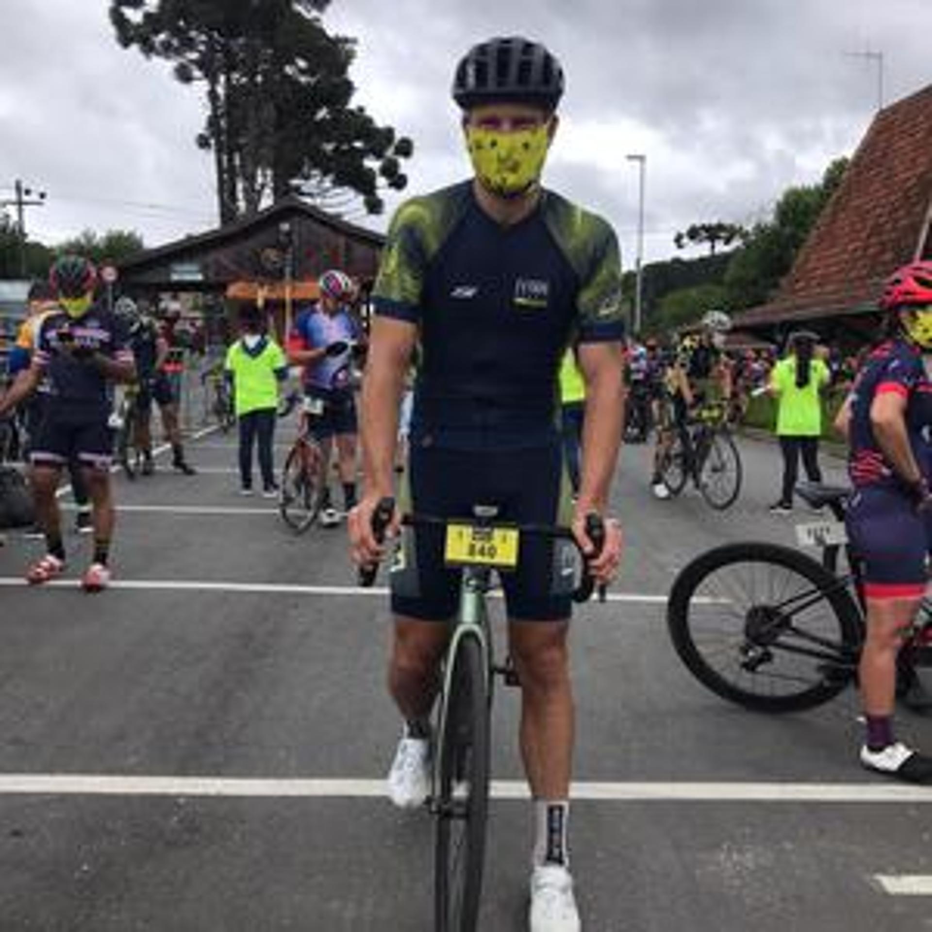 Rodrigo Hilbert foi uma das atrações da versão brasileira do Tour de France (Foto: Divulgação/@OnBoardSports)