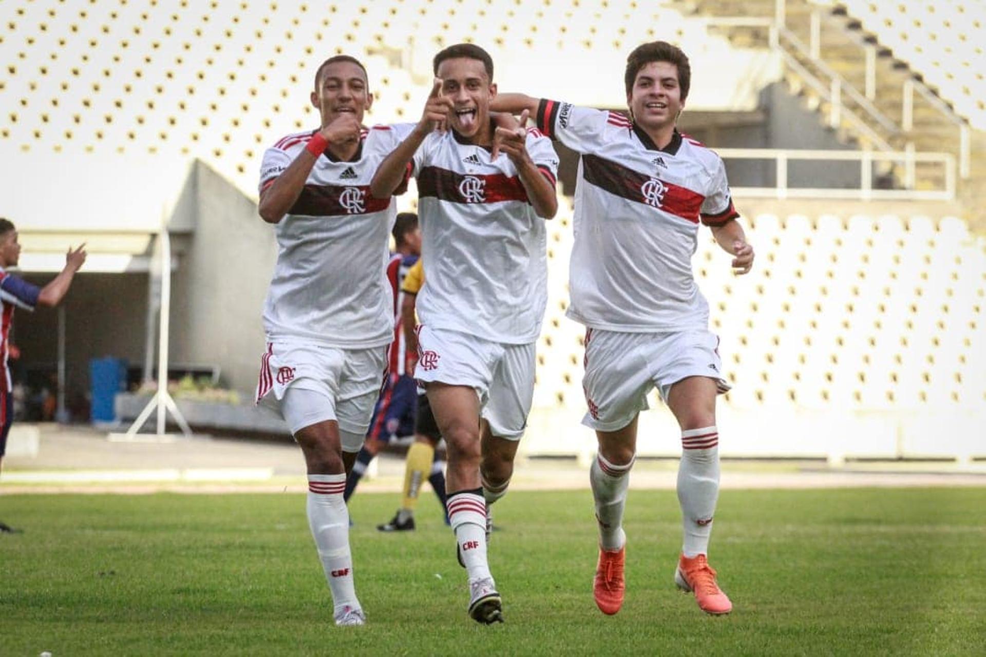 Sub-17 do Flamengo comemora vaga nas quartas de final da Copa do Brasil