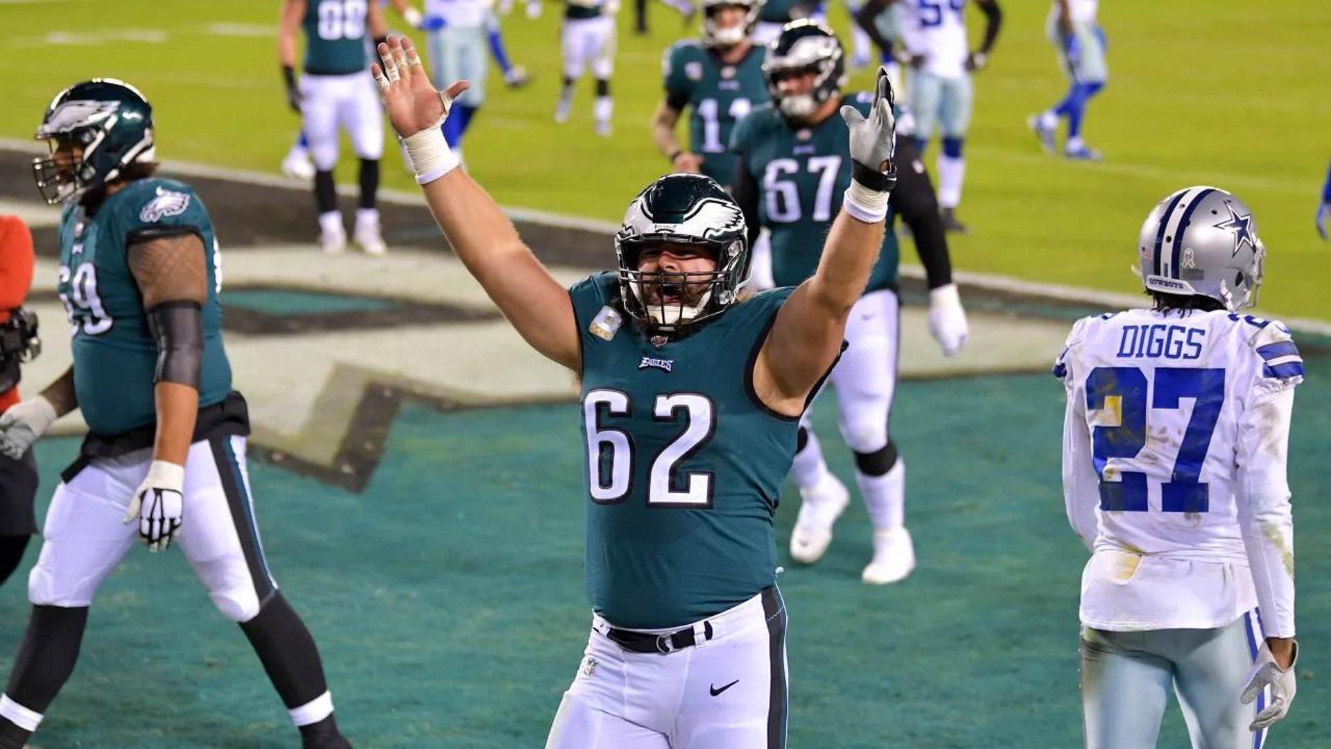 Jason Kelce comemora touchdown na vitória dos Eagles sobre os Cowboys na semana 8