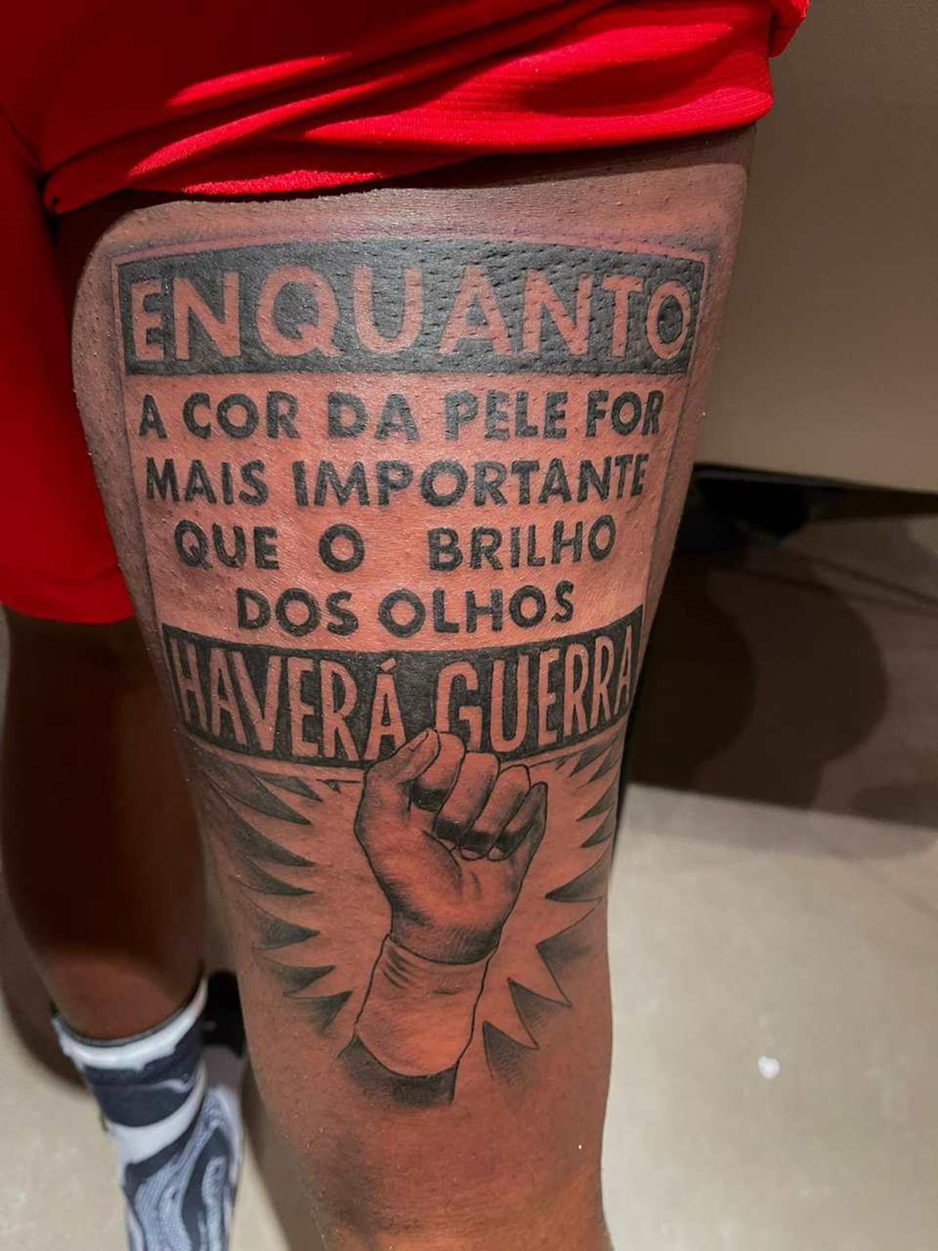 Tatuagem nova Vini JR