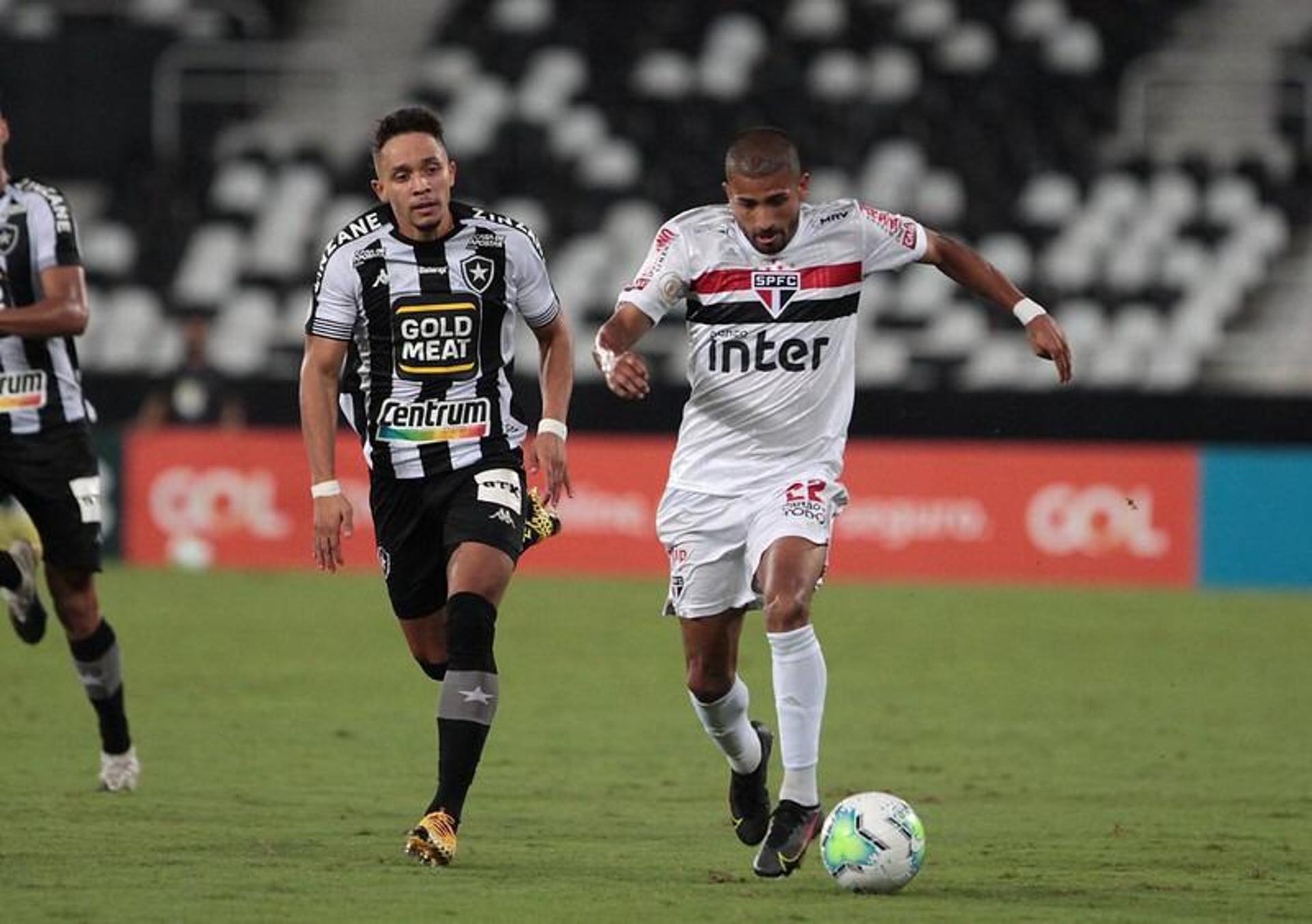 Rojas entrou no segundo tempo da partida contra o Botafogo