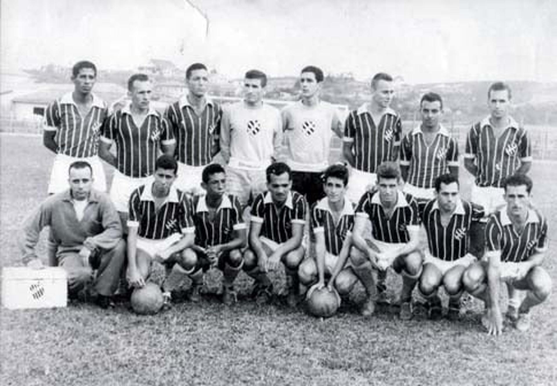 Figueirense na primeira partida oficial do Orlando Scarpelli em 1960