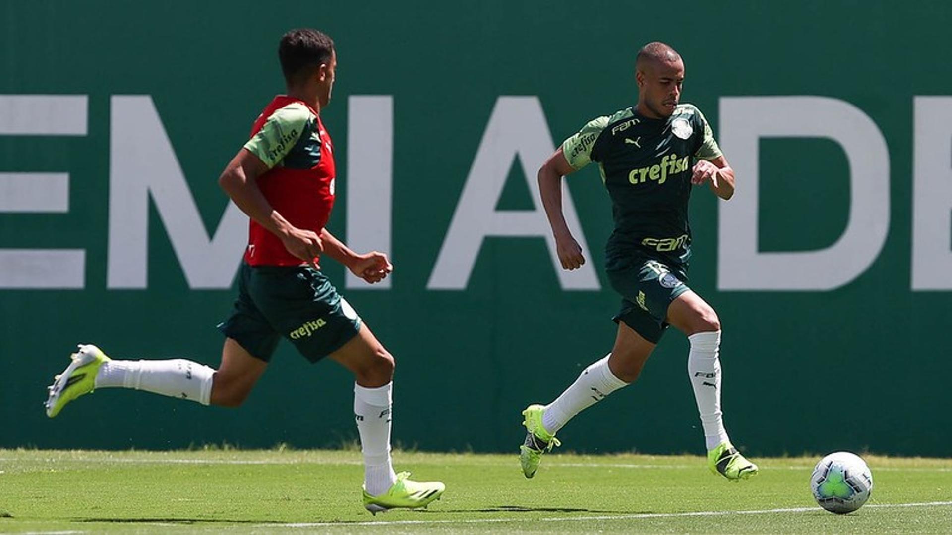 Palmeiras treino Mayke