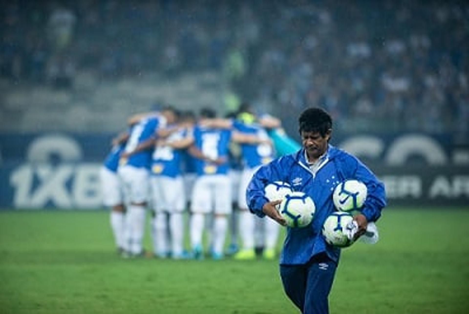 Geraldinho ainda tem pendências a receber do Cruzeiro, como salários atrasados