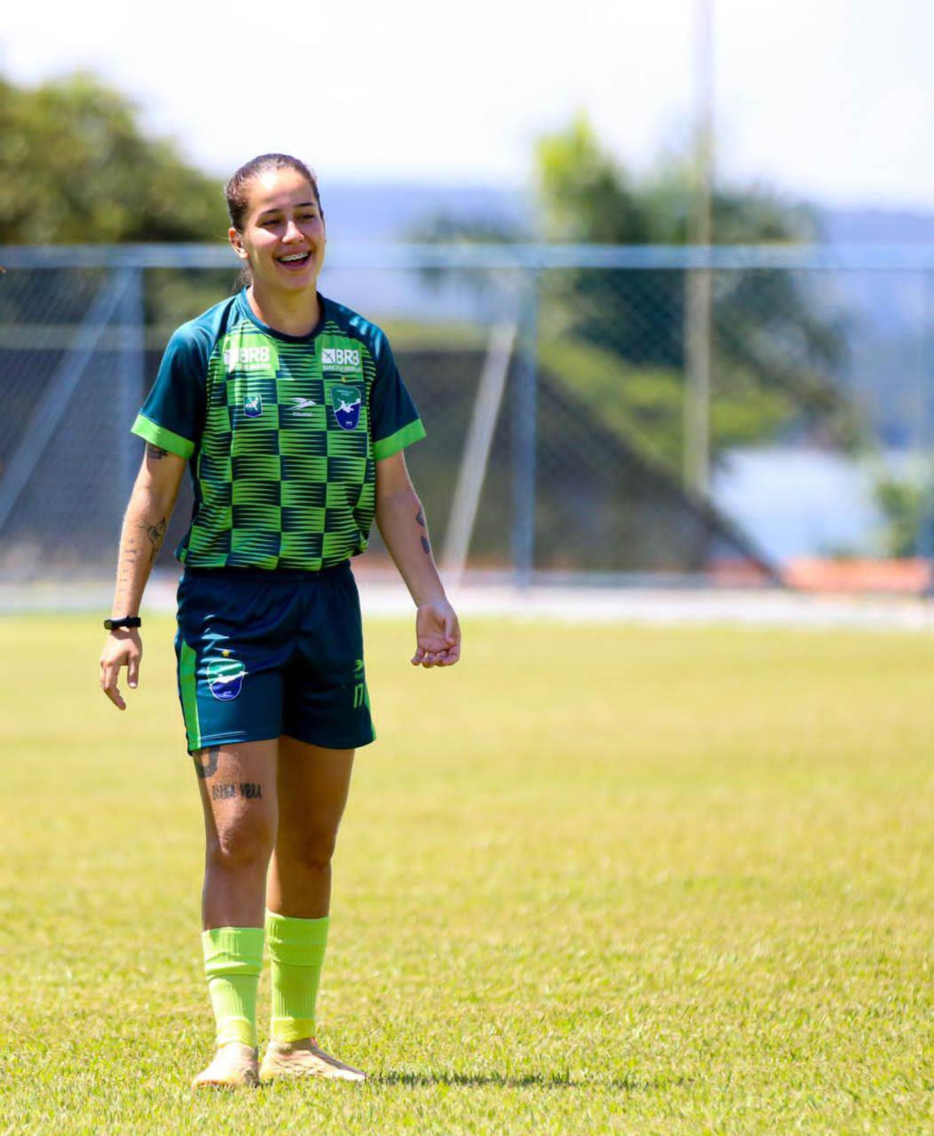 Karla Alves Minas Brasília