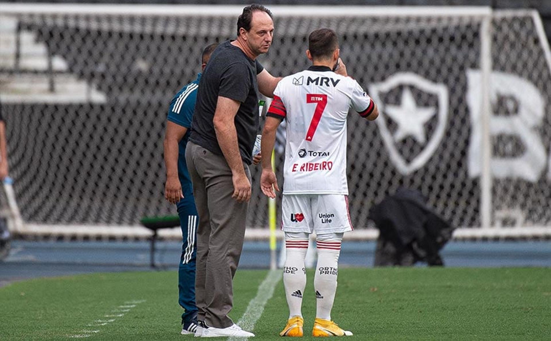 Rogério Ceni e Everton Ribeiro