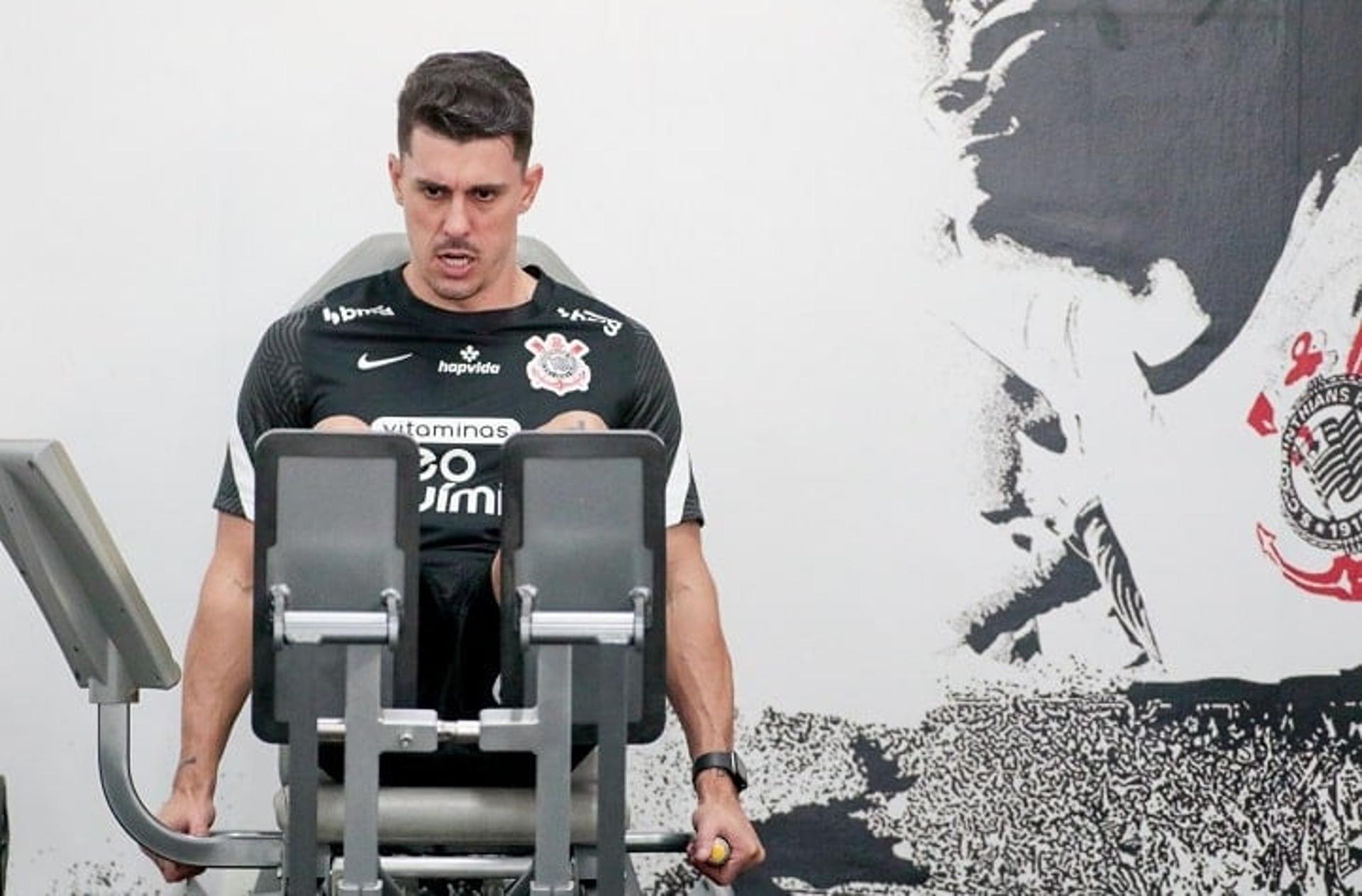 Danilo Avelar - Treino Corinthians