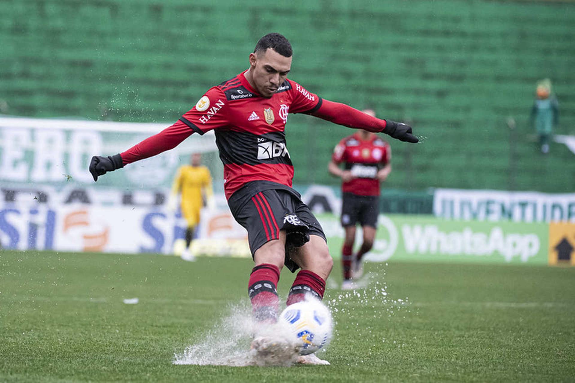 Juventude x Flamengo - Matheuzinho