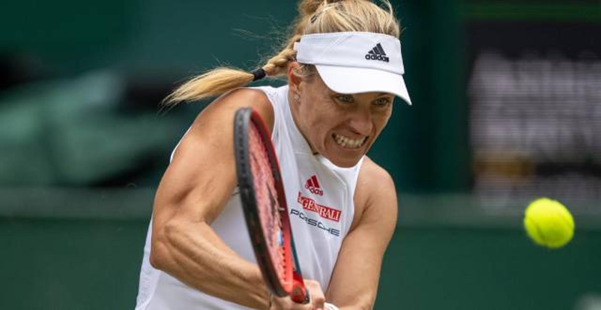 Angelique Kerber em ação em Wimbledon