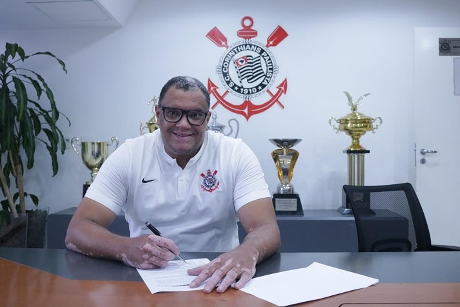 Léo Figueiró - Corinthians Basquete