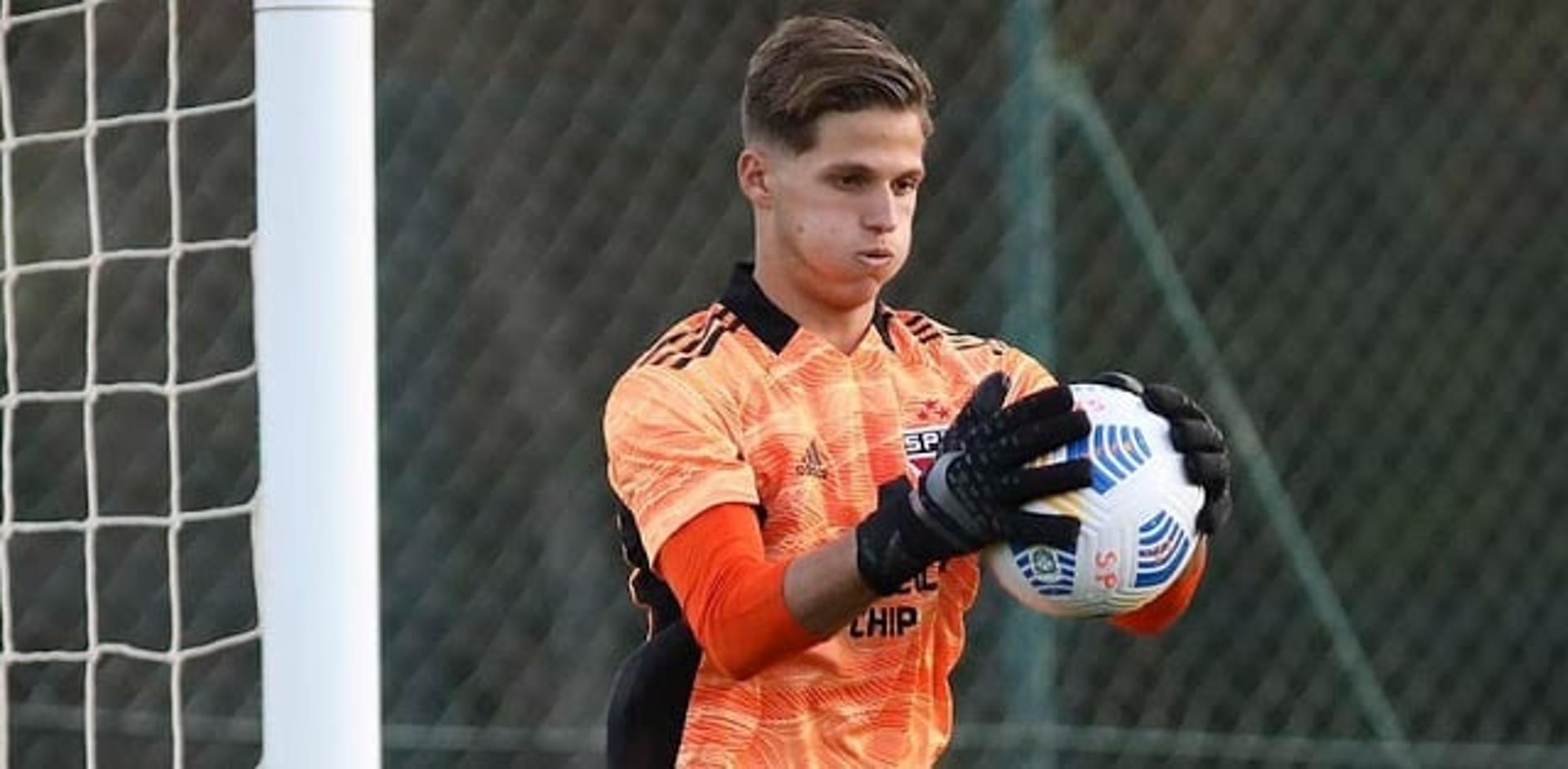 Felipe Carneiro, goleiro do São Paulo