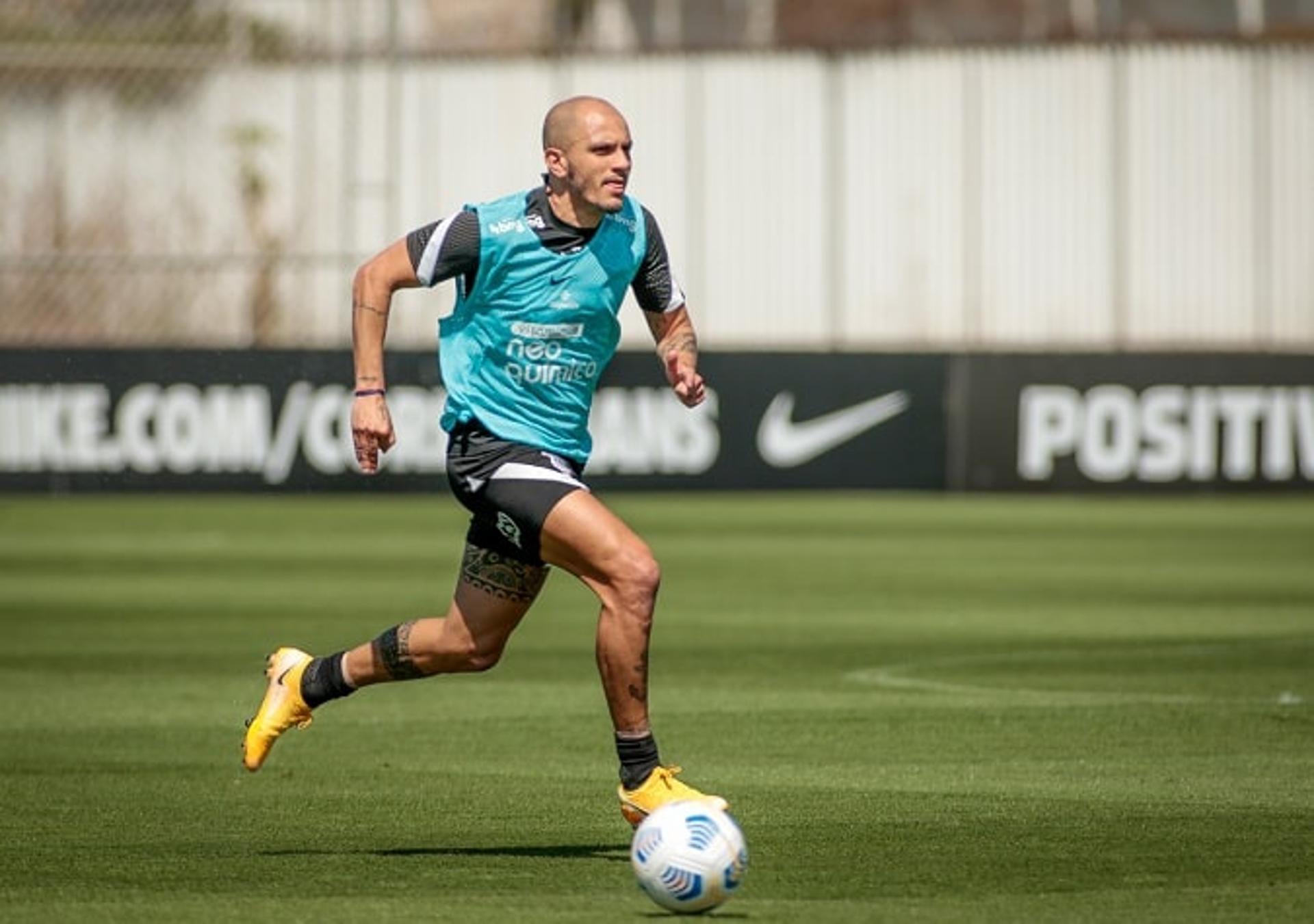 Fábio Santos - Treino Corinthians