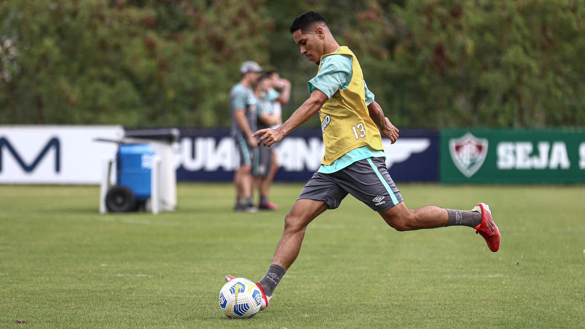 Gustavo Apis - Fluminense