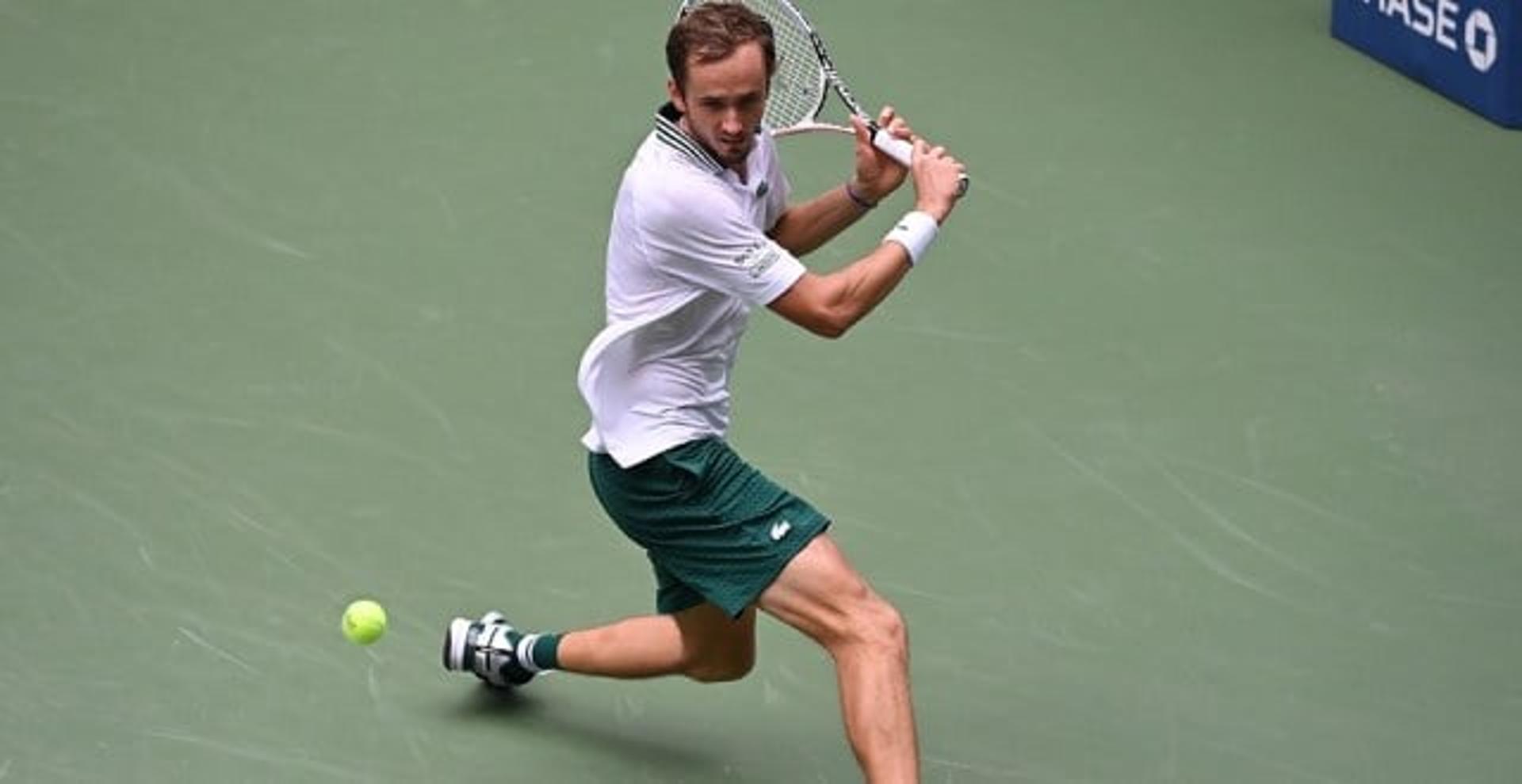 Daniil Medvedev em ação no US Open 2021