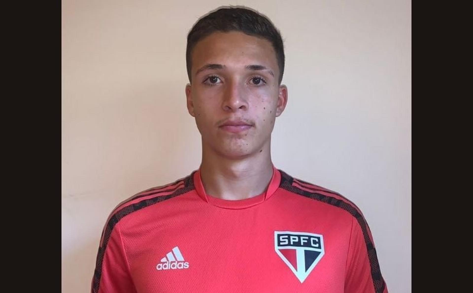 Zagueiro Miguel, novo reforço para o time sub-17 do São Paulo