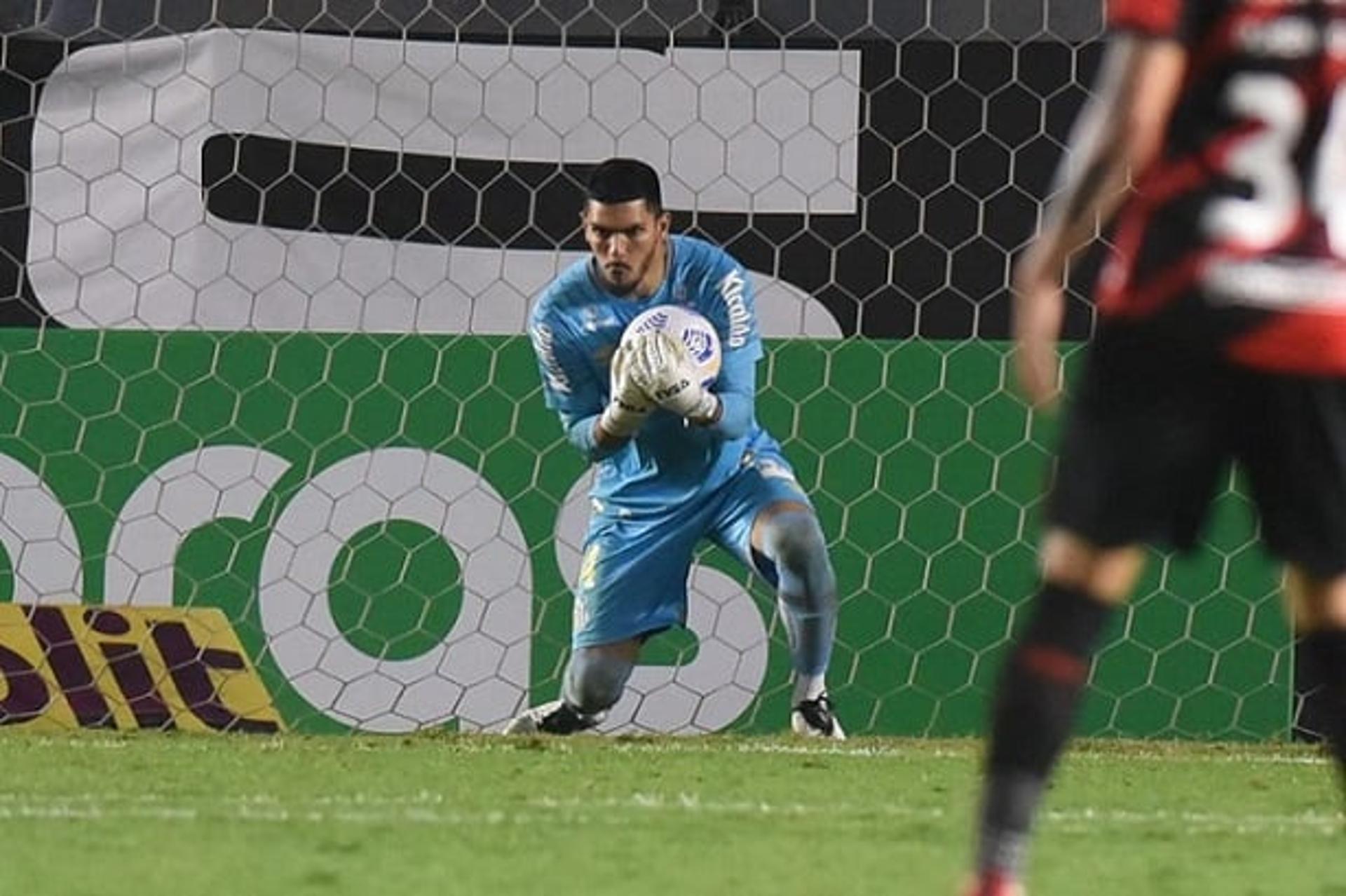 Santos x Athletico-PR - João Paulo