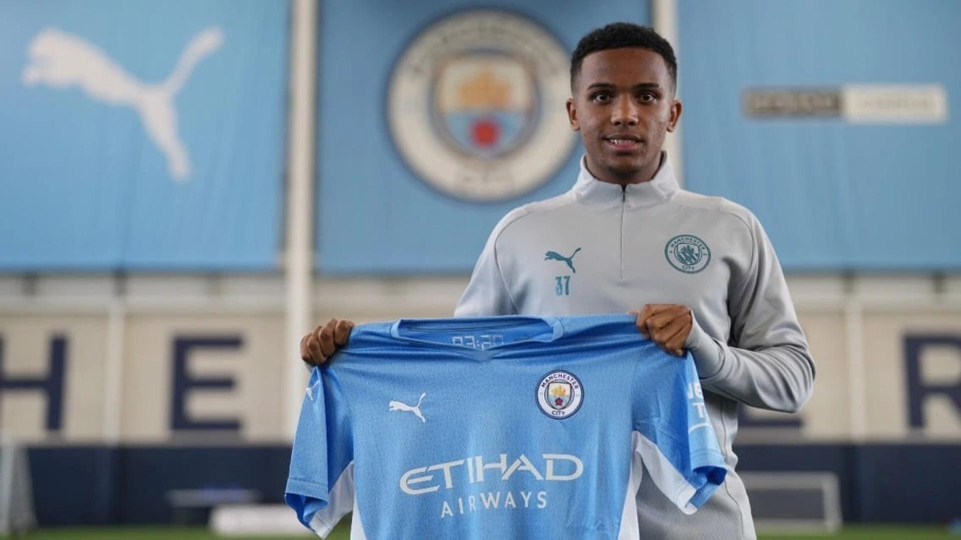 Kayky começou a treinar com o Manchester City (Foto: Divulgação / Manchester City)