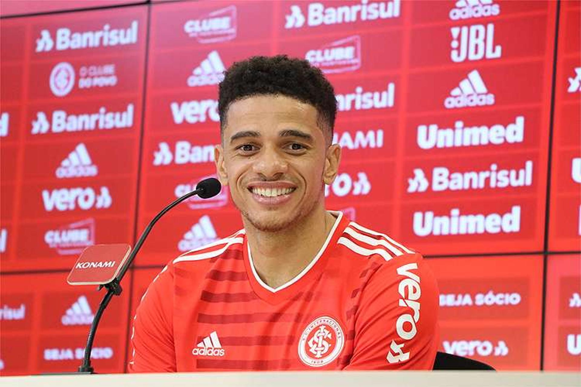 Taison - Internacional