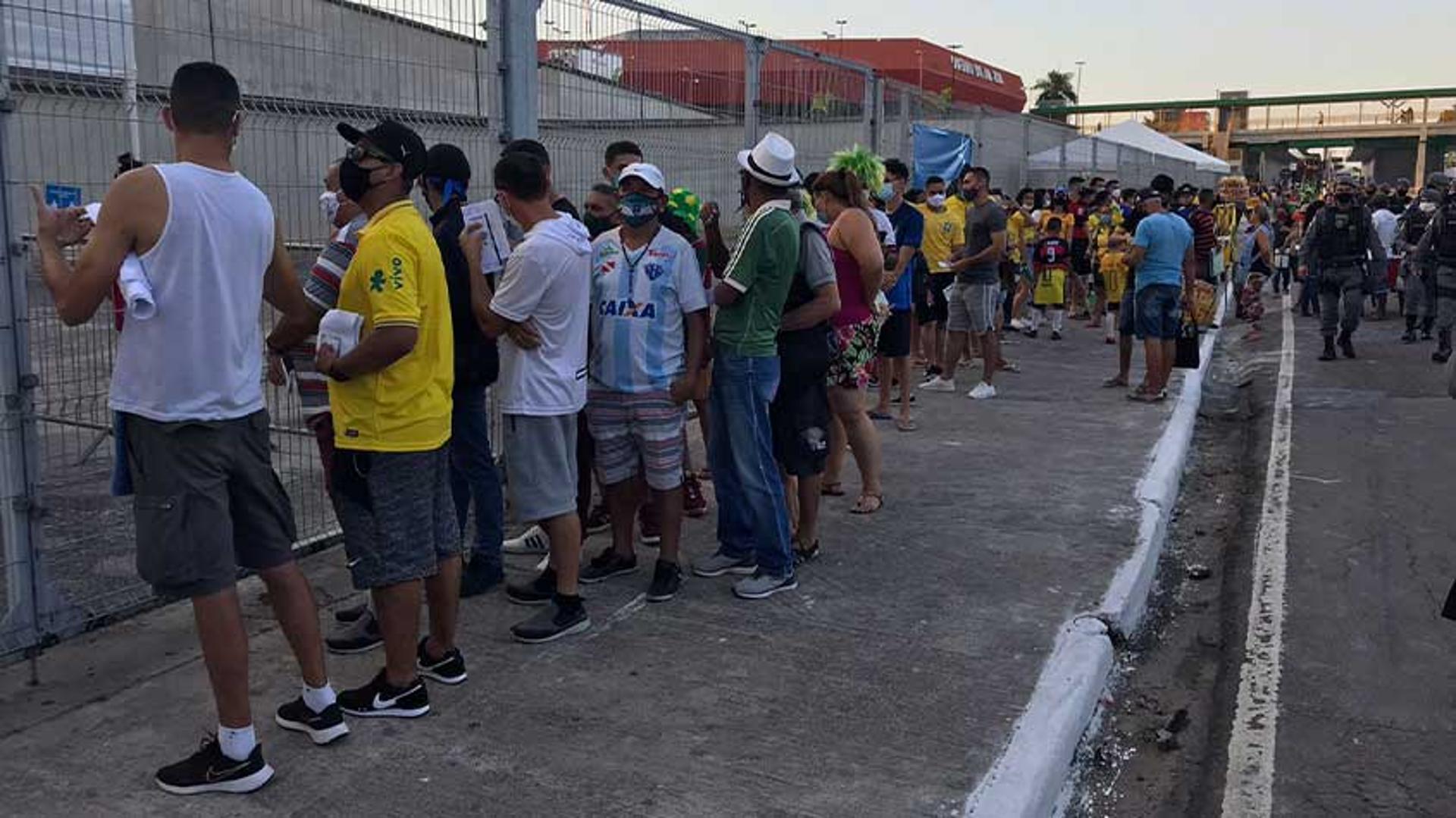 Fila - Seleção em Manaus